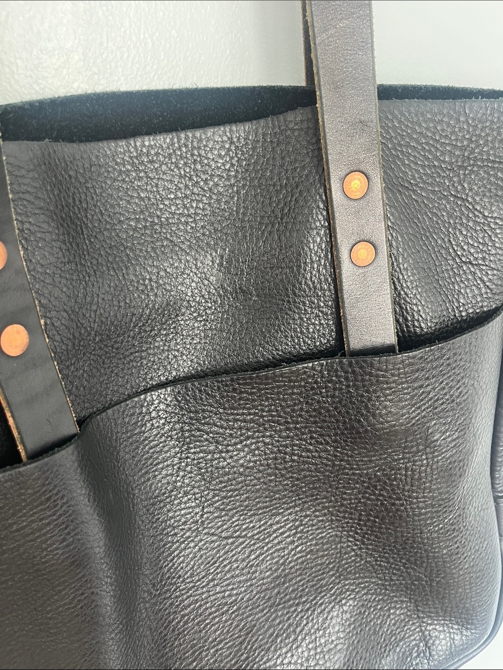 KMM & CO Black Leather Tote with Copper Stud Details - Picture 9 of 13